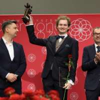 Obrazek z galerii nr 7 wydarzenia 'Piotr Pawlak zwycięzcą Konkursu Czerwonej Róży 2021!'