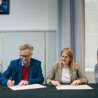 Obrazek z galerii nr 0 wydarzenia 'aMuz i Amerykańska Szkoła Podstawowa z Wykładowym Językiem Angielskim w Gdyni podpisały list intencyjny'