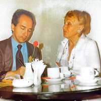 fotografia przedstawiająca prof. Alicję Legieć-Matosiuk i prof. Piotra Kusiewicza