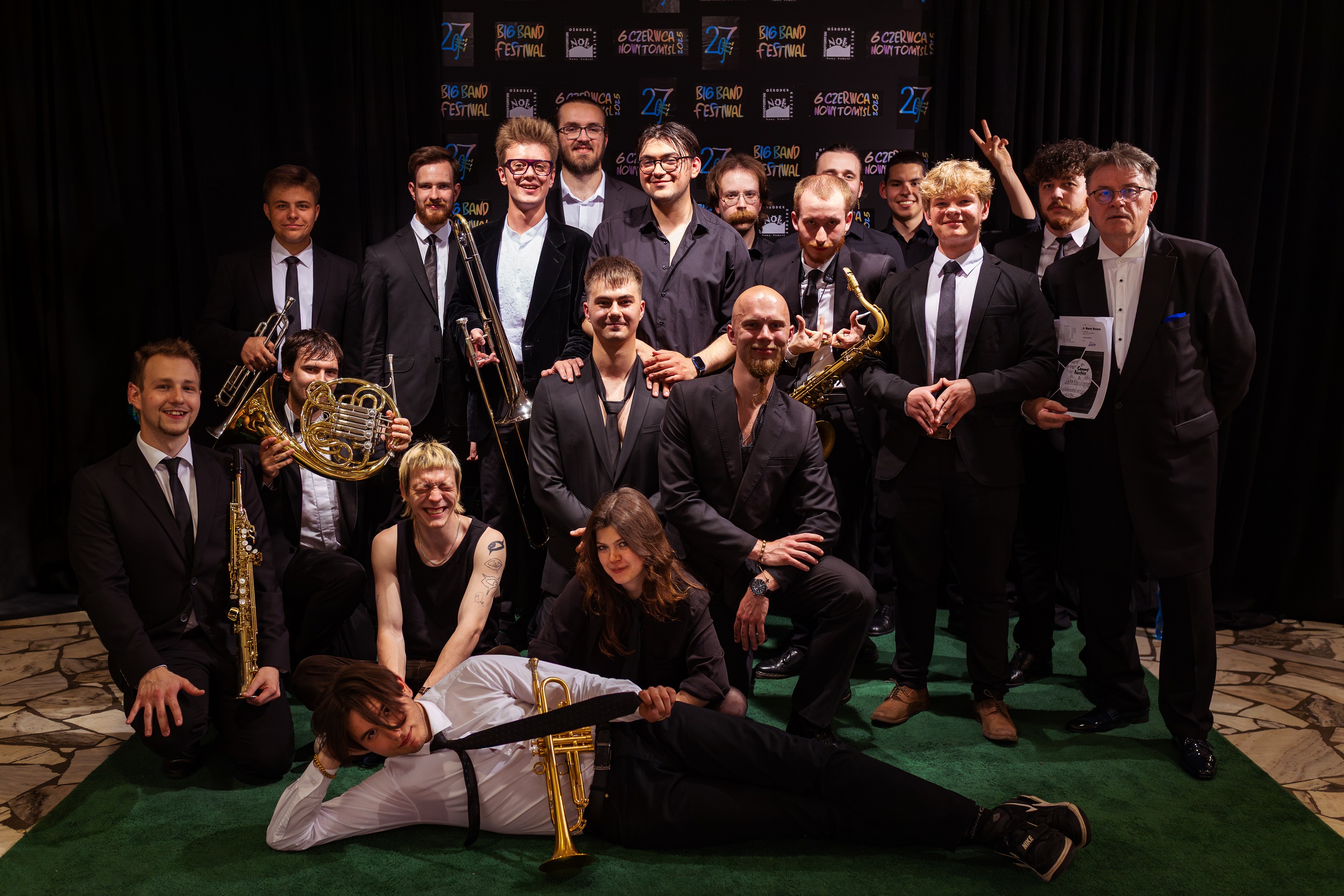 Zdjęcie członk&oacute;w Big-Bandu aMuz