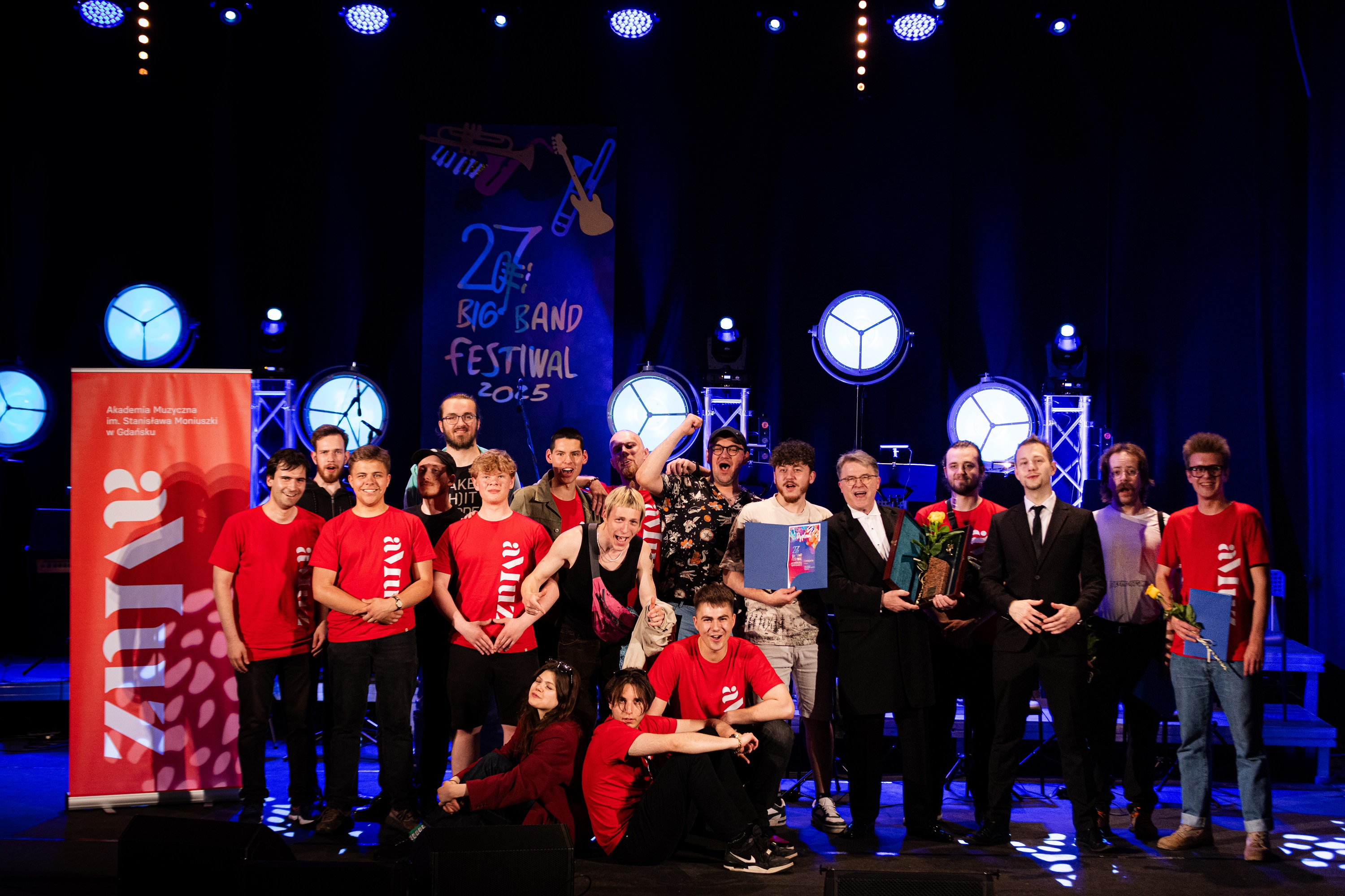 Zdjęcie członk&oacute;w Big-Bandu aMuz